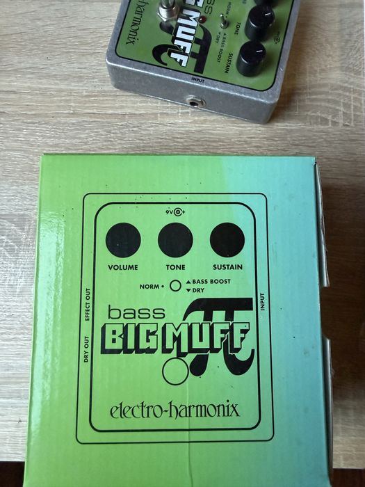 Electro - harmonix bass Big Muff