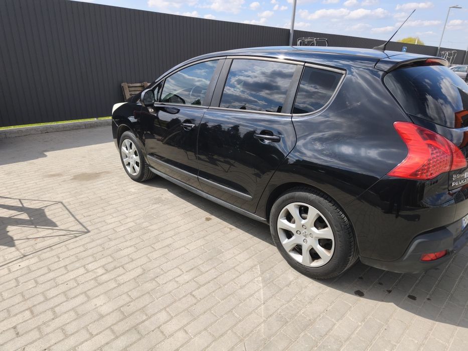 Peugeot 3008 2011р 1,6дизель механіка