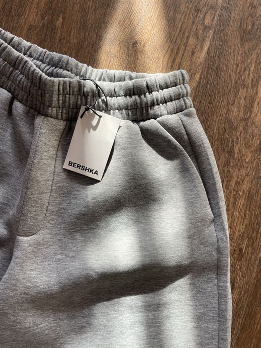Шорти bershka grey