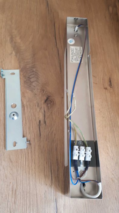 Lampa pod szafkowa
