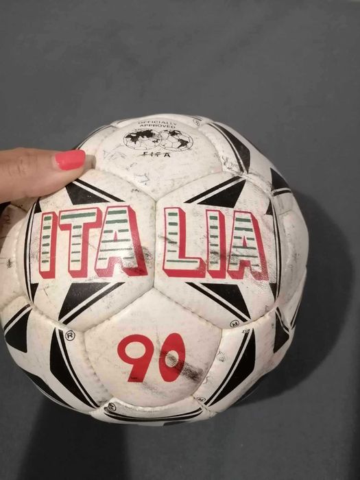 Bola de Futebol Itália 90 (oficialmente aprovada pela FIFA)