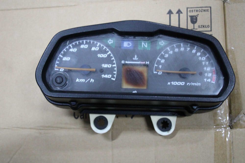 Licznik Zegar Prędkościomierz Honda Varadero 125 JC32 01-06