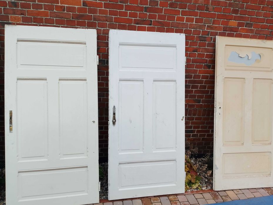 Drzwi pokojowe szerokość metr na 2,14m