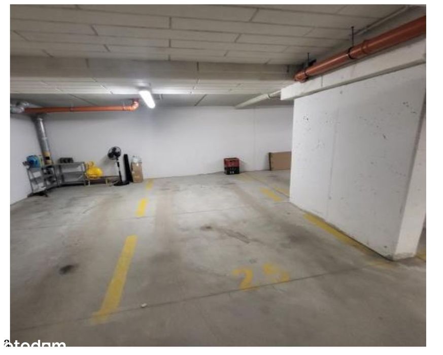 Syndyk sprzeda miejsce parkingowe w garażu podziemnym