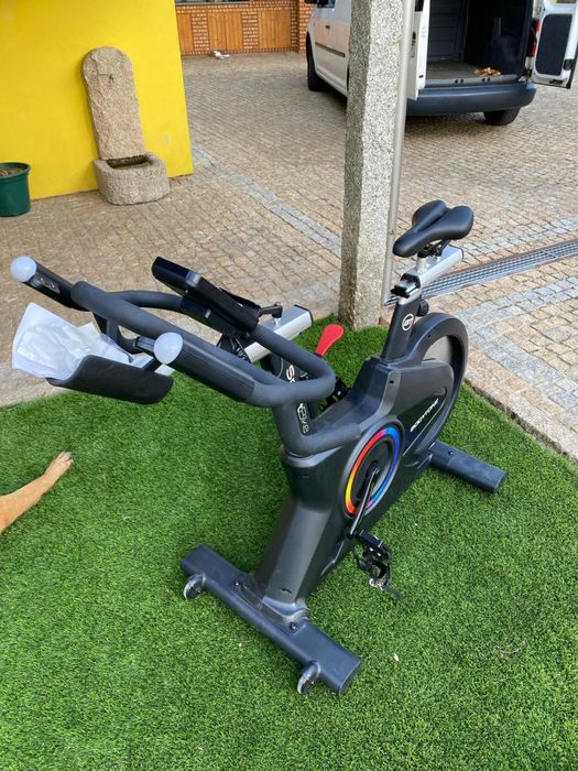 Bicicleta indoor Bodytone SMB1 v3 Smart Bike