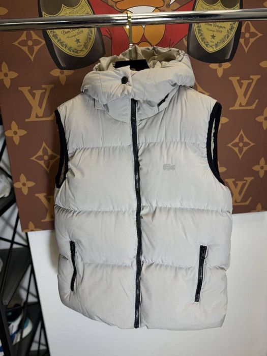 ЗНИЖЕННЯ ЦІНИ ДО -40% Мужская жилетка безрукавка Lacoste жилет бежевый