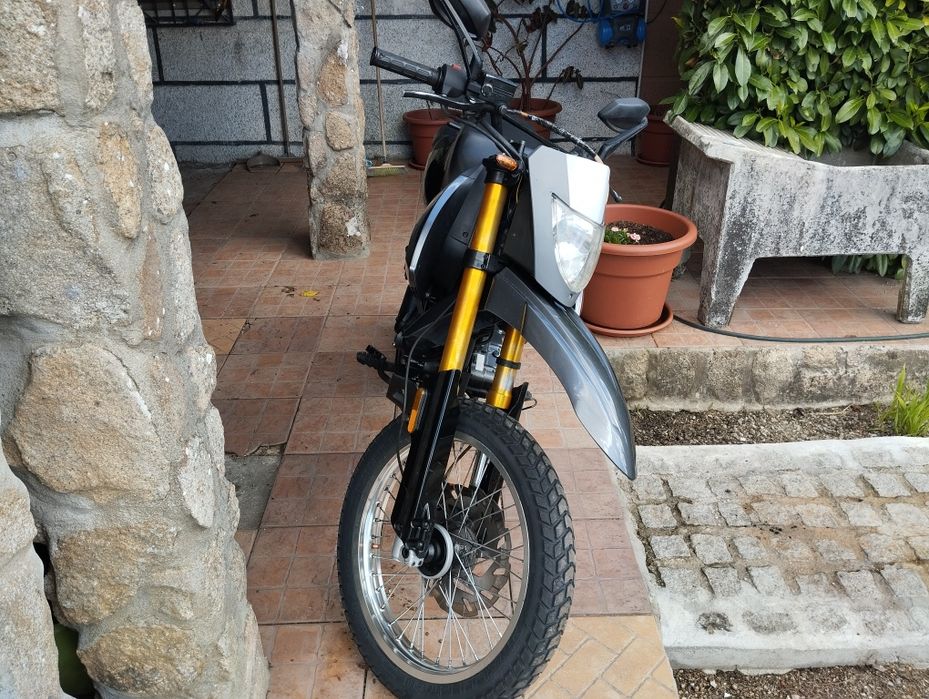 Keeway TX 125 venda ou troca