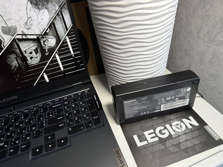 Lenovo Legion 5/GTX1650Ti/512GB/16GB/120Hz/i5-10th.