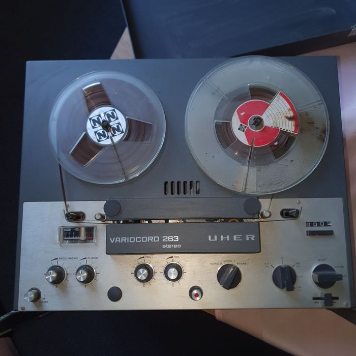 Magnetofon szpulowy-Uher 263