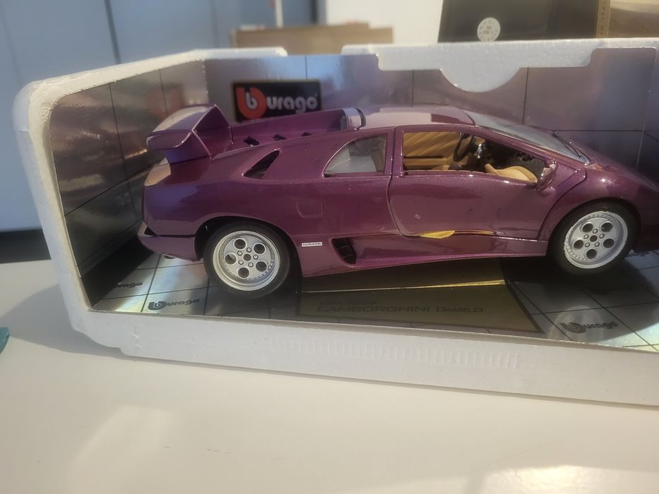 Lamborghini Diablo Burago miniatura 1:18 1/18