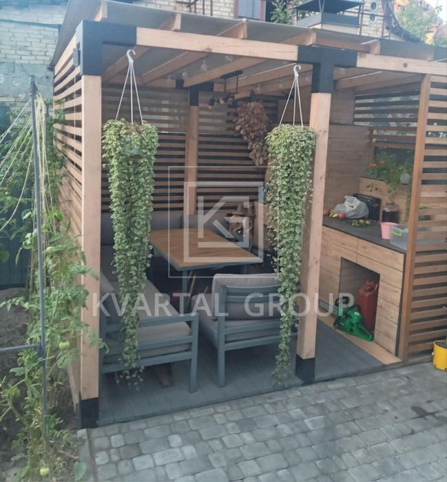 Кутовий таун з ремонтом! Камін. 3 кімнати, 3.5 сотки, держ.програми.