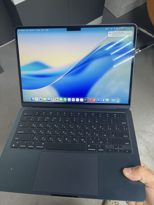 MacBook Air 13" M3 (2024) 8/256GB Midnight | Укр раскладка | Батарея 89%
