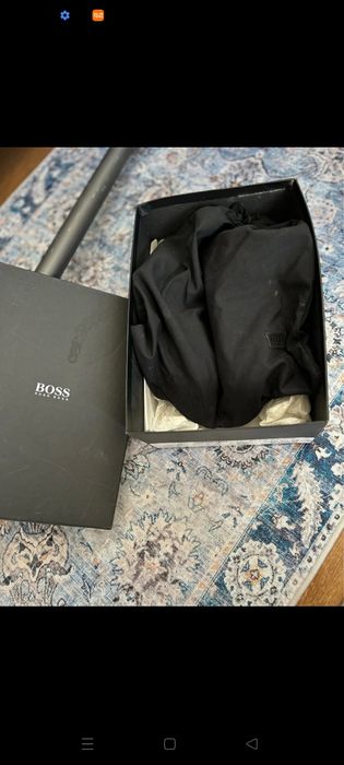 Oryginalne czółenka od Hugo Boss rozmiar 37,5