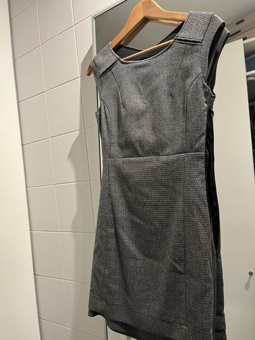 Macacao E vestido justo costas abertas