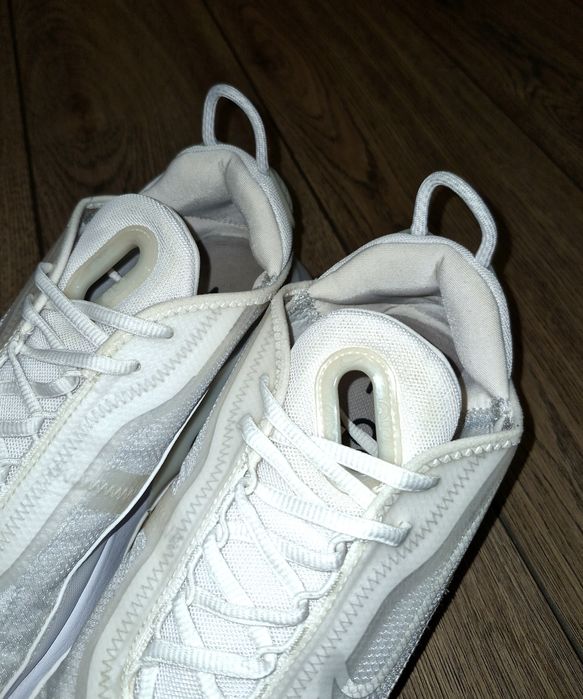 Кросівки Nike Air Max 2090