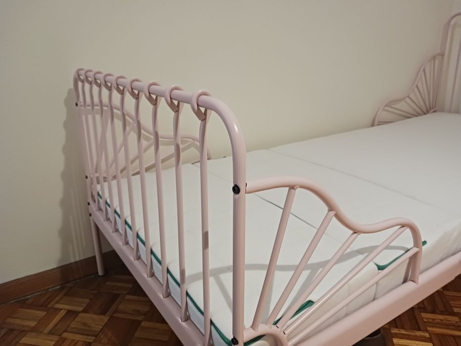 Cama extensivel com colchão