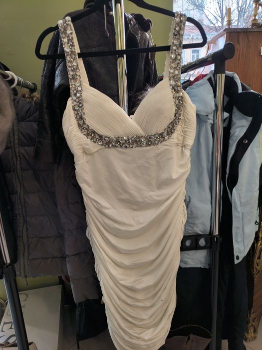 Продам вечірні сукні