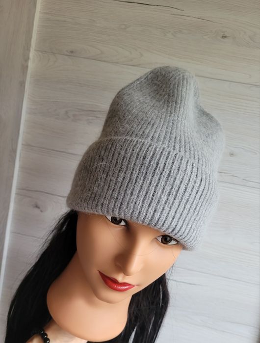 Śliczna ciepła czapka z angorą beanie jasnoszara