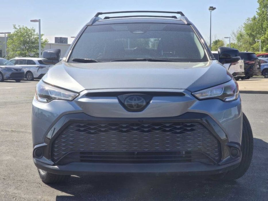 Toyota Corolla Cross Hybrid      2023