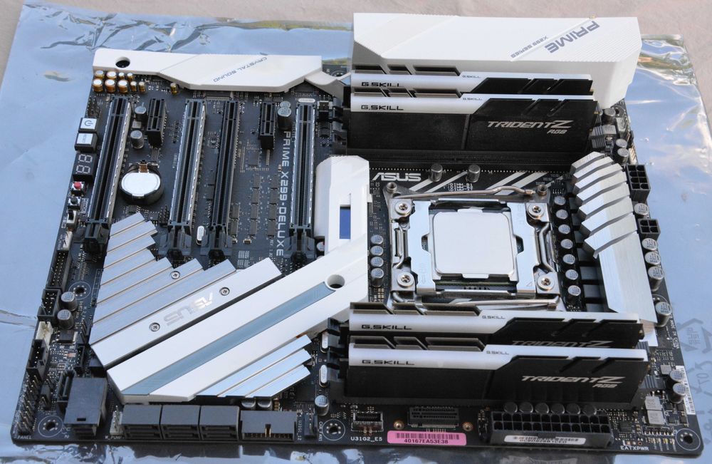 asus prime x299 deluxe  intel core i7 7800x g.skill ddr4- 3000 32GB