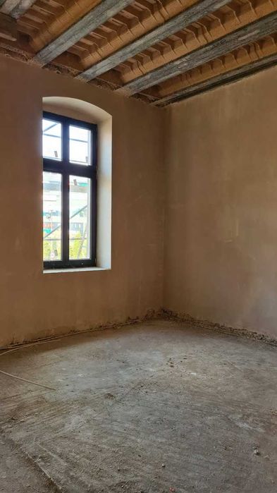 Tynki maszynowe gipsowe cementowe