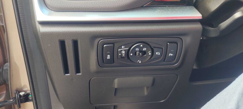 Автомобіль chery jetour x70