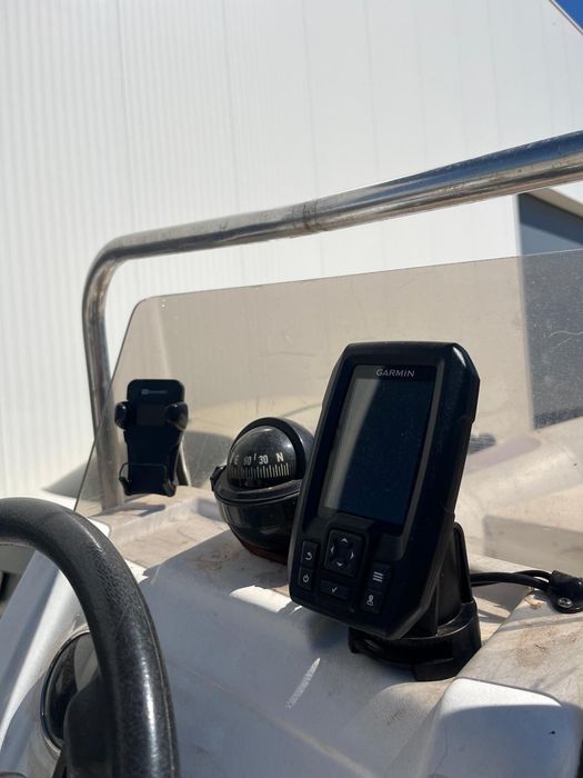 Semi-rígido Valiant 4,50 m – Mariner 40 HP | 7.500€ Negociáveis
