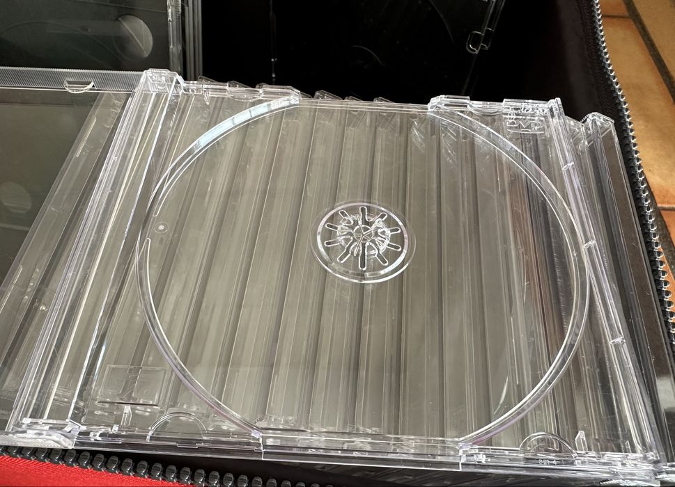 Conjunto de 28 caixas transparentes para CD DVD com caixa para guardar