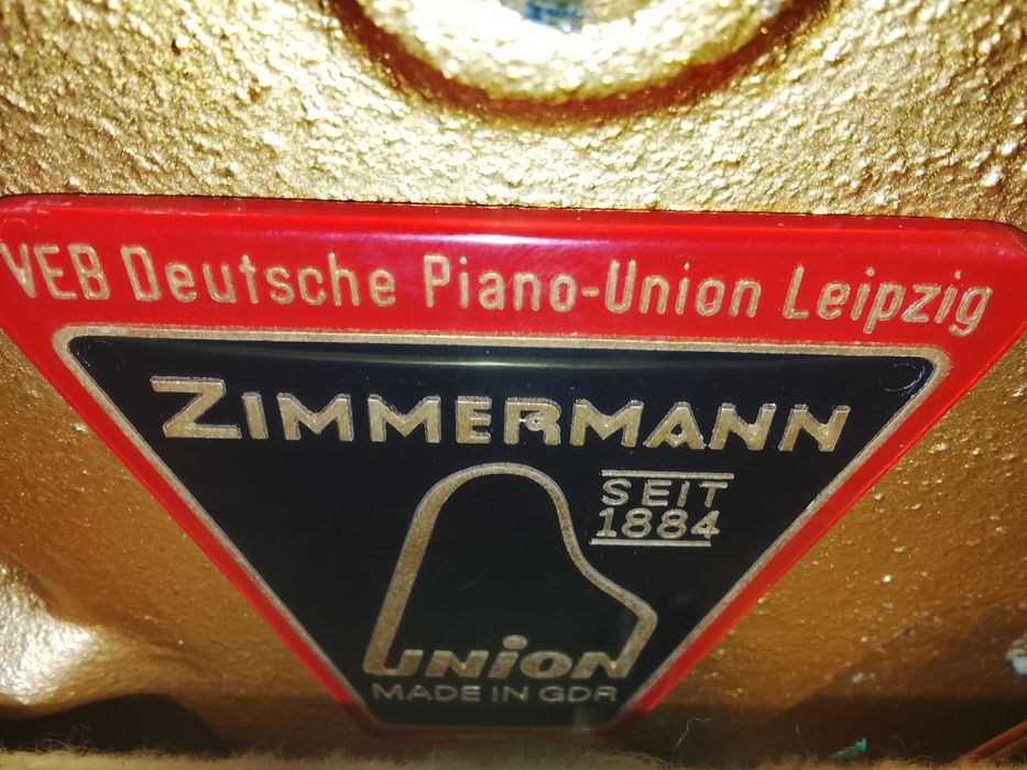 Piano vertical Zimmerman