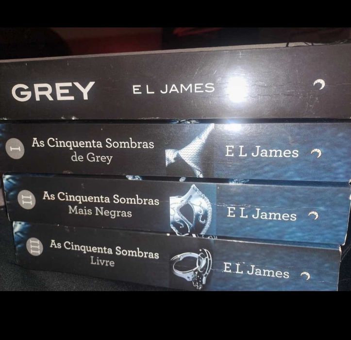 4 livros de 50 sombras de grey