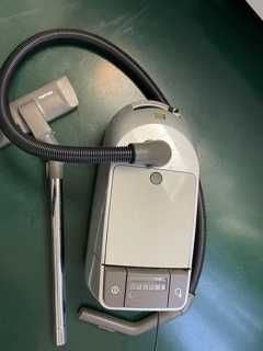 Aspirador MIELE 230 V | 1100 W