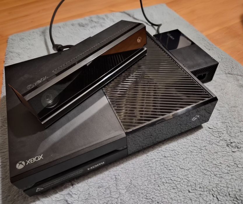 Xbox One 500GB + Kinect + 7 Jogos