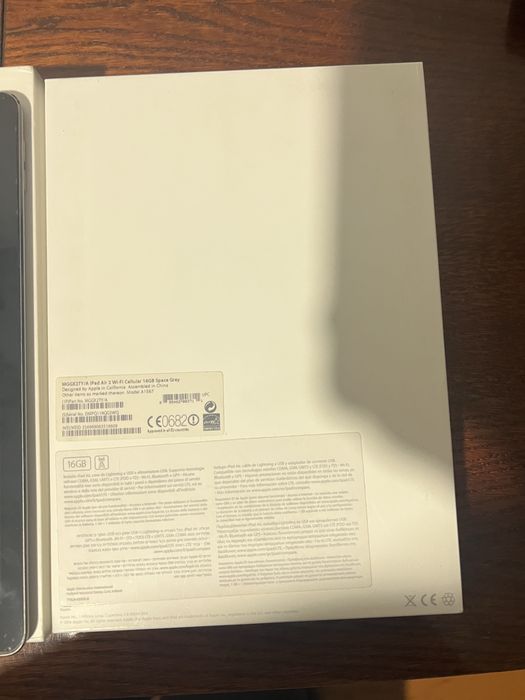 Планшет Apple iPad  Air 2 LTE