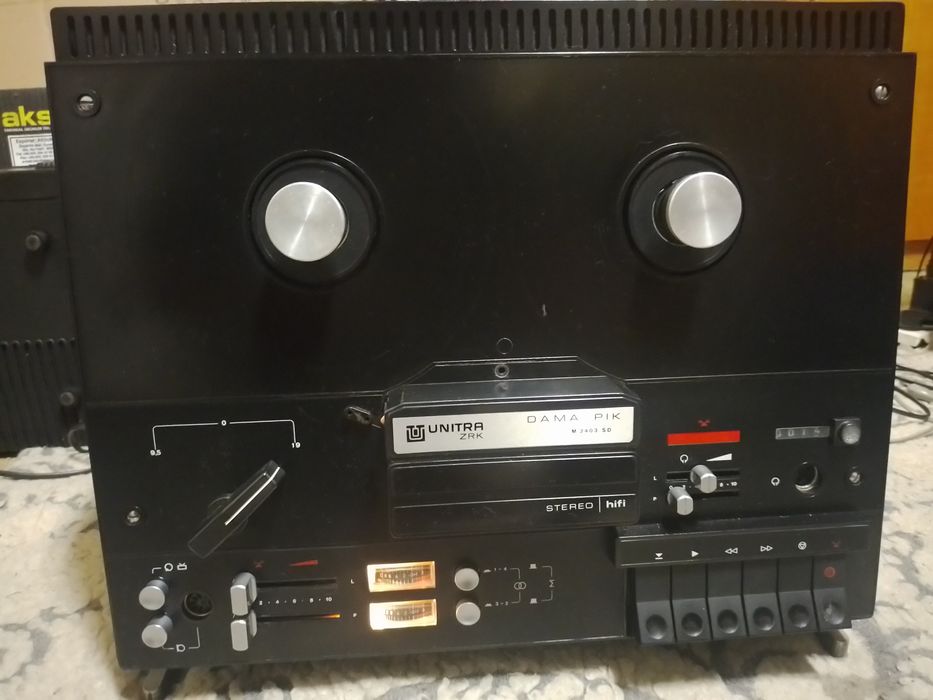 Magnetofon szpulowy "Dama Pik"