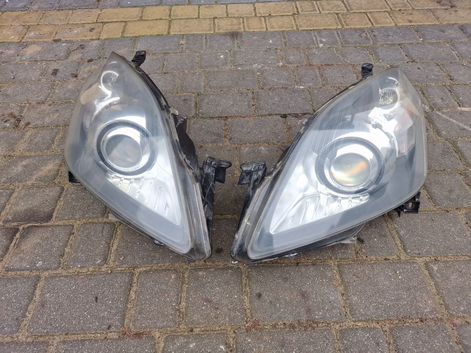 Lampa,reflektor Zafira B lift Bi-xenon Europa