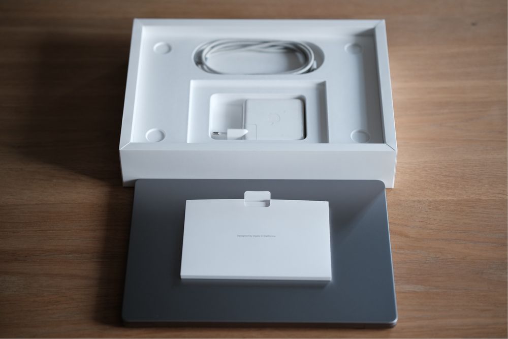 Macbook Pro M1 Pro 10 core, 14,2”, 1TB, 16GB RAM,