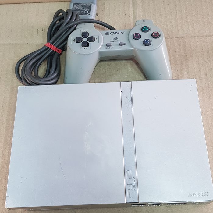 Sony PlayStation 2 (model SCPH-70004)