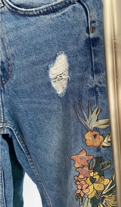 Джинси з вишивкою Denim co