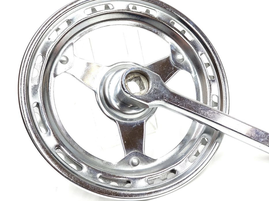 NOWA Korba prawa na kwadrat 40 zębów 16,3 cm Romet Universal PRL