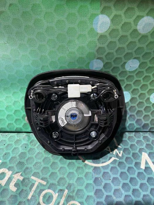 Подушка безпеки в руль 985700198r Renault Trafic III Рено Трафік 3