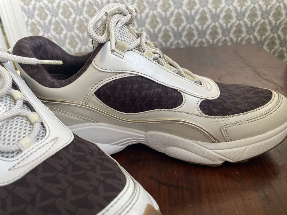 Продам кросівки Michael Kors оригінал розмір 40