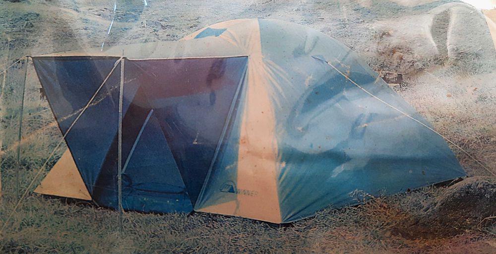 Conjunto para campismo - Tenda iglo, Colchão e Saco-cama