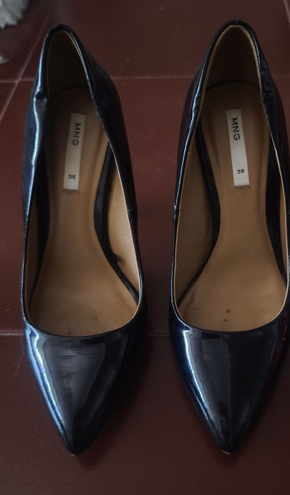 Sapatos Nº36(altos) Novos e semi usados