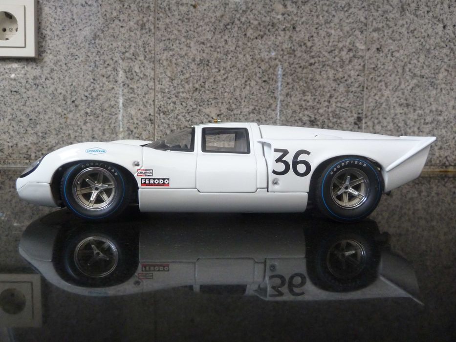 1:18 GMP, Lola T70 MK3, Hulme, Silverstone 1968, AutoArt Minichamps
