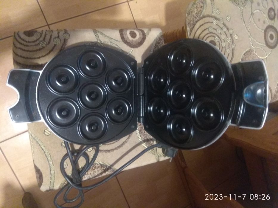 Електросковорідка для кексів, мафінів. Кексниця електрична