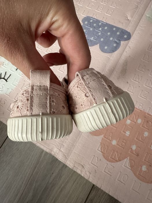 Взуття дитяче розмір 18/19 H&M