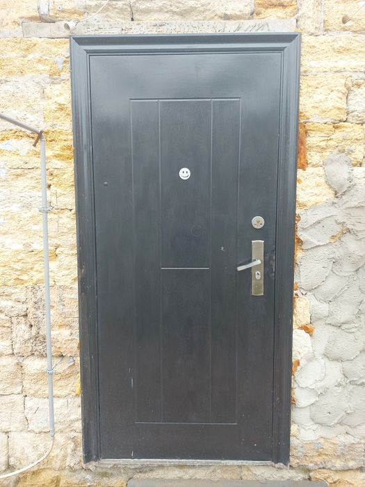 Дверь входная металлическая