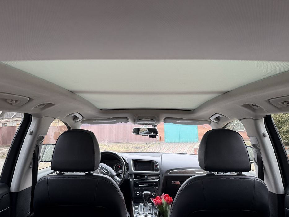 Audi Q5 Premium Plus  gen3  шикарна пропозиція