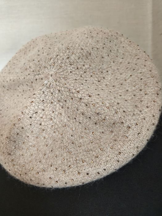 Beret damski wiosenny wełniany