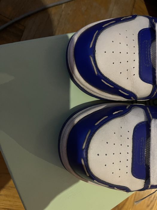 Кросівки off-white